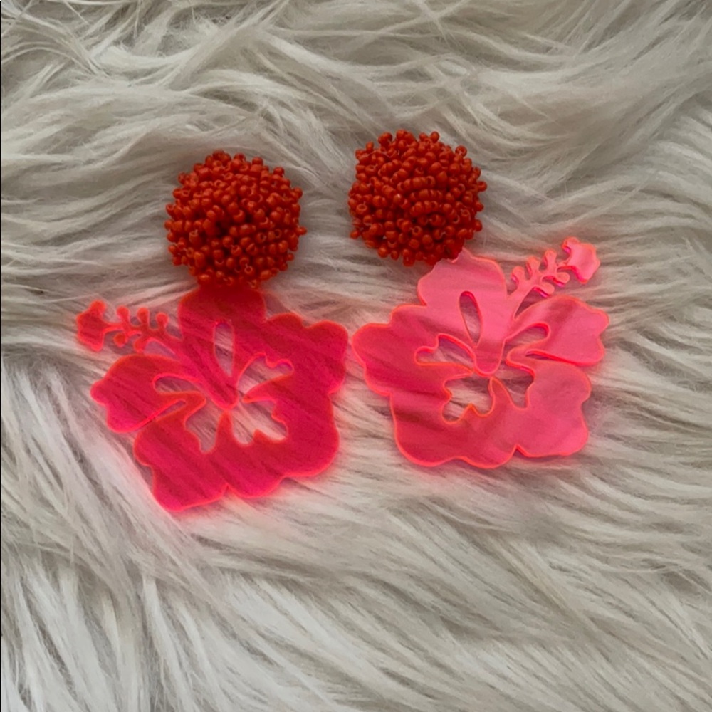 Brianna Cannon / Team RLN hibiscus earrings